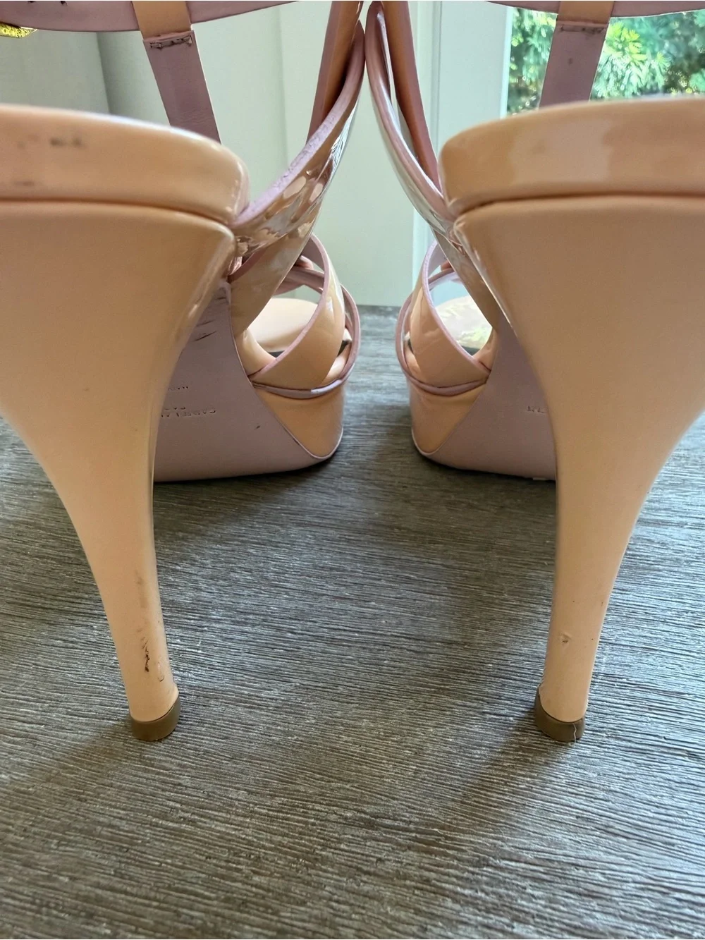 Saint Laurent Blush Patent Leather T-Strap Knot Sandals - Picture 8 of 12